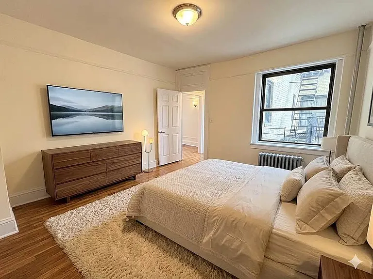 94-40 210th St #2F — Photo 2