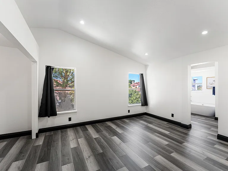 43721 Yaffa St — Photo 20