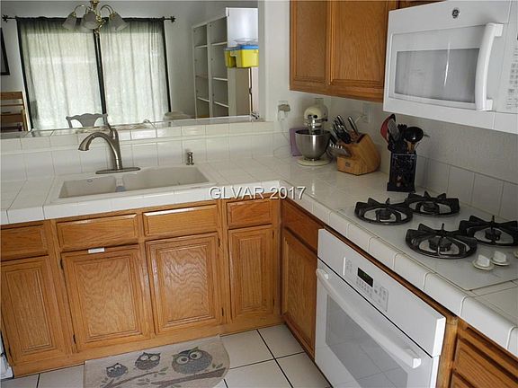 3rd image of 1706 Broken Feather Dr