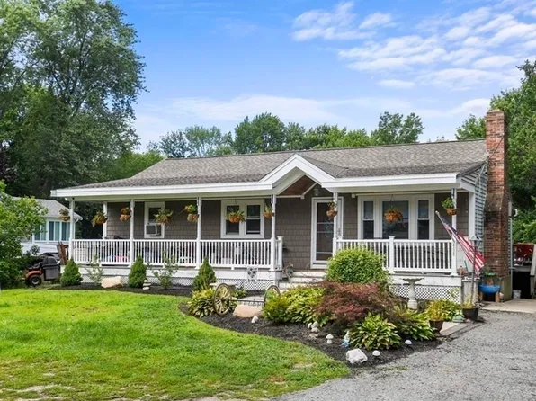 458 Main St, Hudson, MA 01749