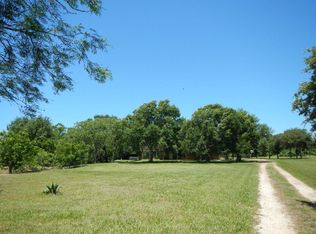 206 Fm 237, Victoria, TX 77905