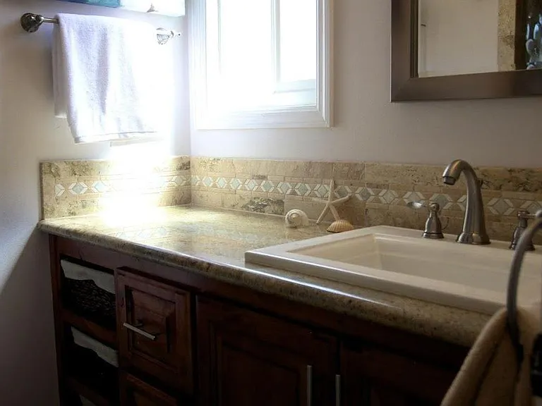 918 Perreira Dr — Photo 13