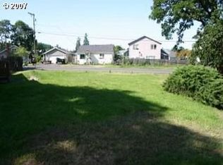 524 N 11th St, Saint Helens, OR 97051