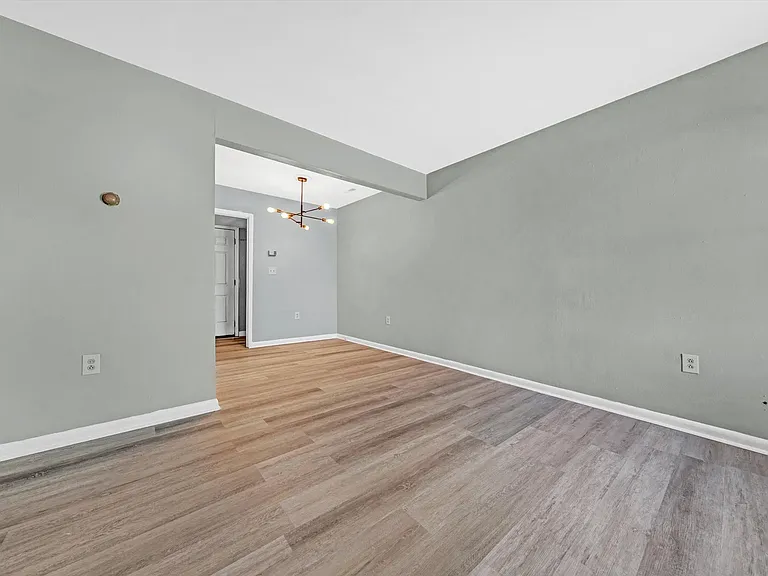 1718 Jerome St SE #1718 — Photo 5