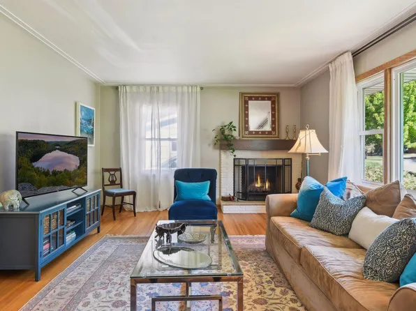 3350 Decatur Ln, Saint Louis Park, MN 55426