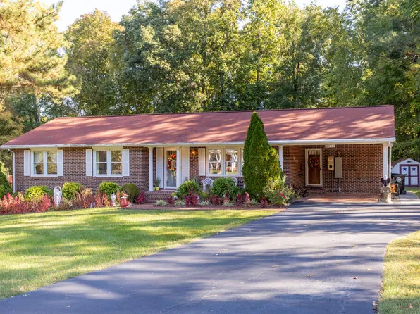 2540 Jefferson Ave, Victoria, VA 23974