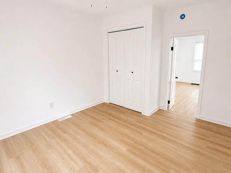 1310 Grand Ave — Photo 9