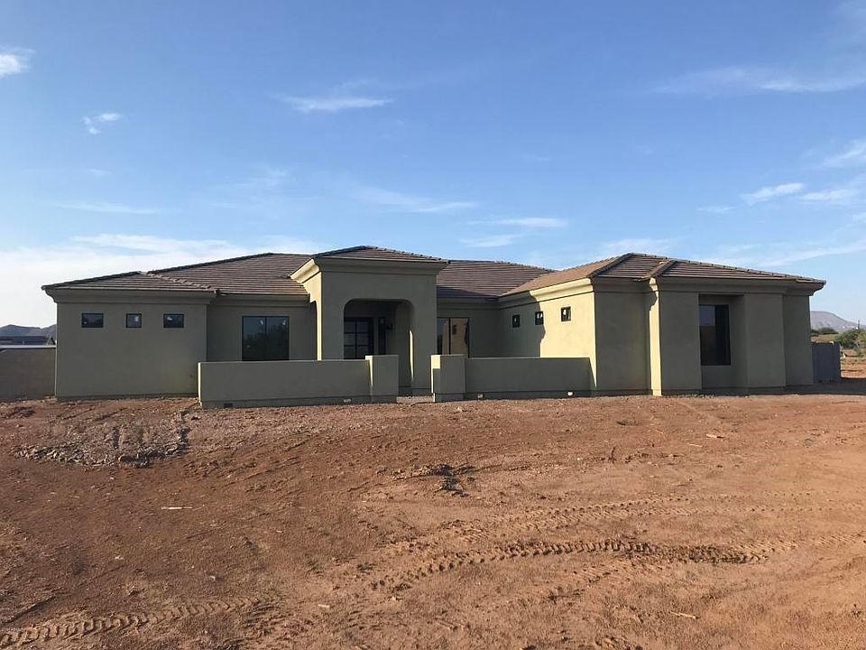 17th Ave front view