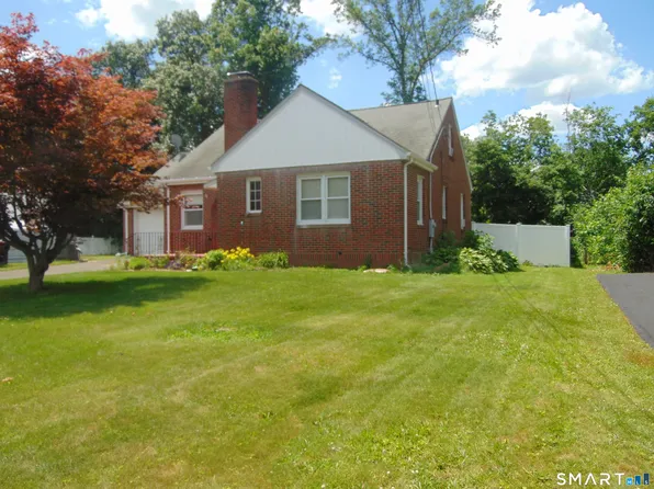 9 Grantham Road, Wallingford, CT 06492