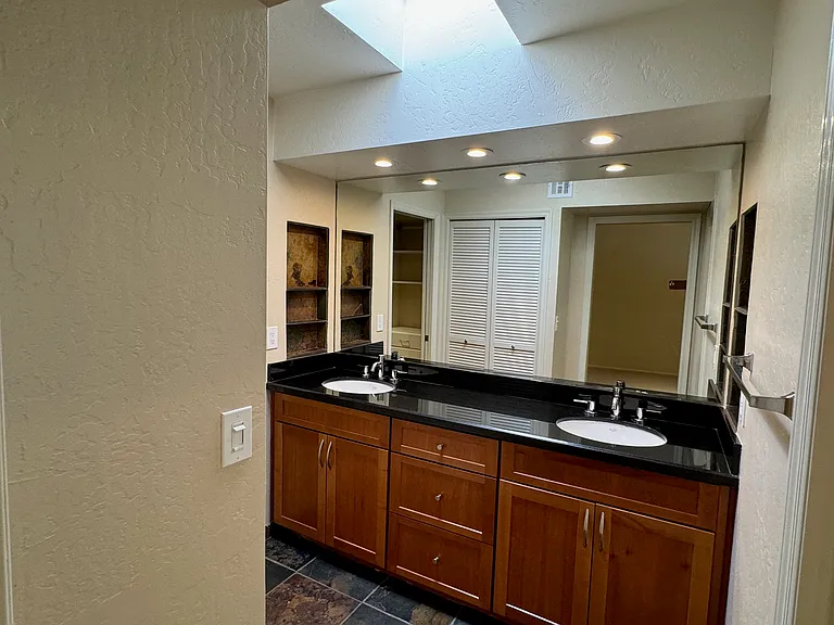 4835 N 35th Pl — Photo 25