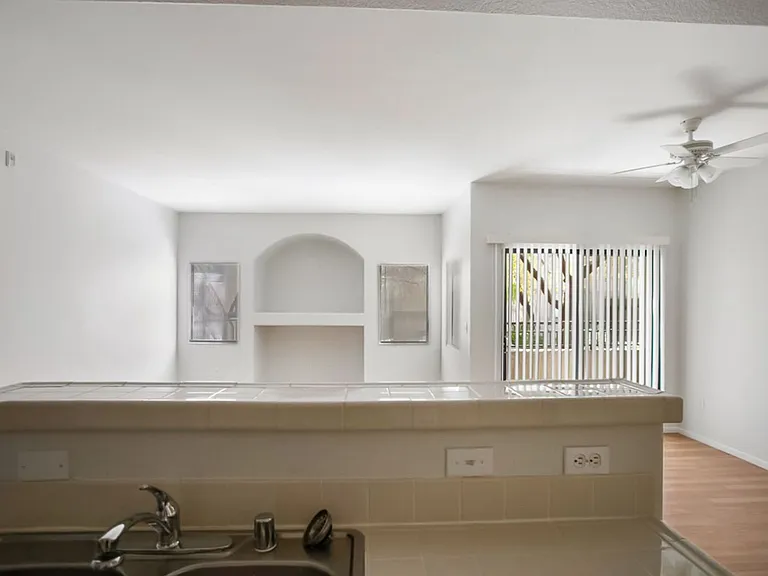 8250 N Grand Canyon Dr #1137-20 — Photo 15