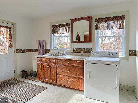 17th image of this home