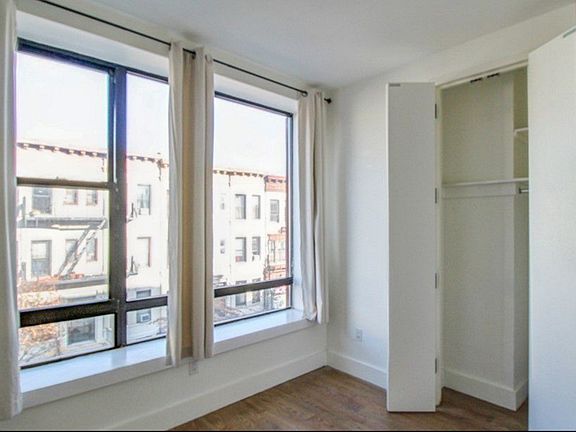 4th image of 820 Saint Johns Pl #2RVB