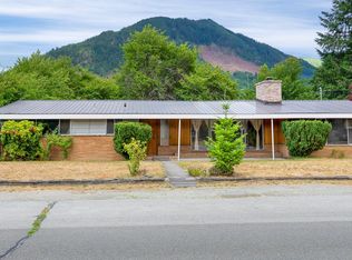 930 Madison Ave, Darrington, WA 98241