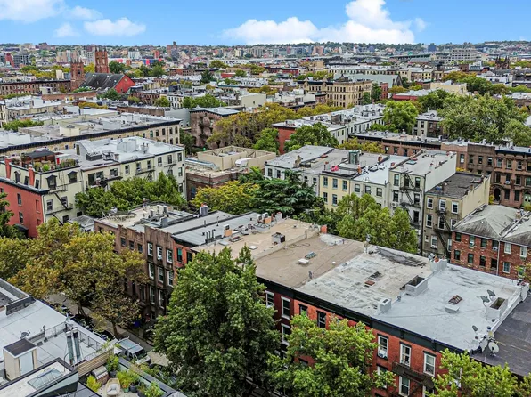 238 Sackett Street image 23 of 25