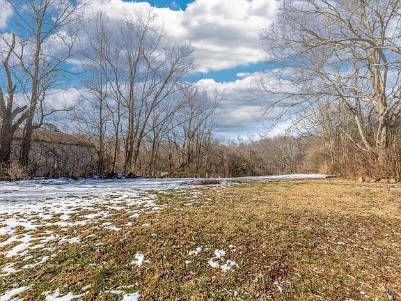 2nd image of 175 Chapel Rd