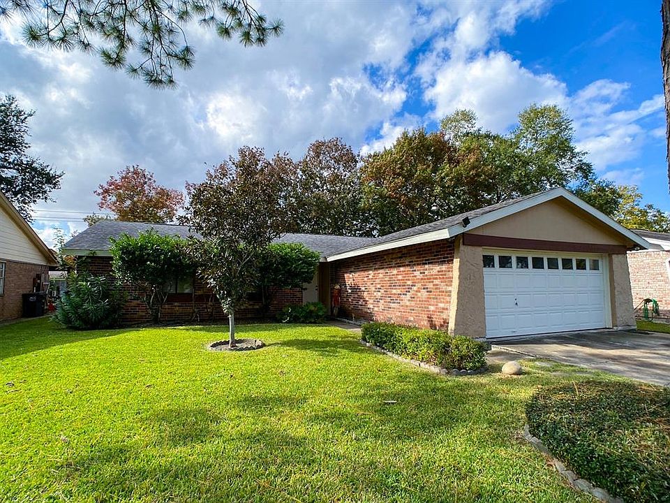 1st image of 9918 Old Towne Ln