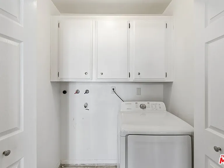 13025 W Moorpark St #101 — Photo 27