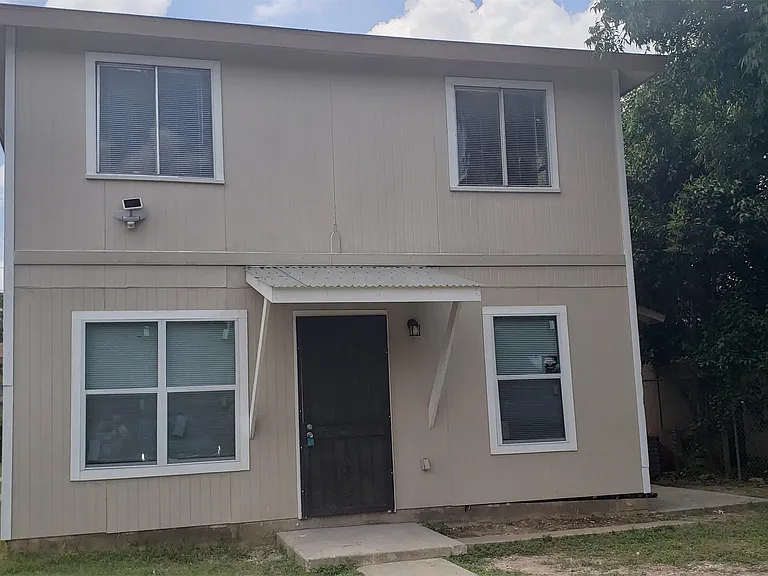 5113 Sierra - 3 — Photo 17