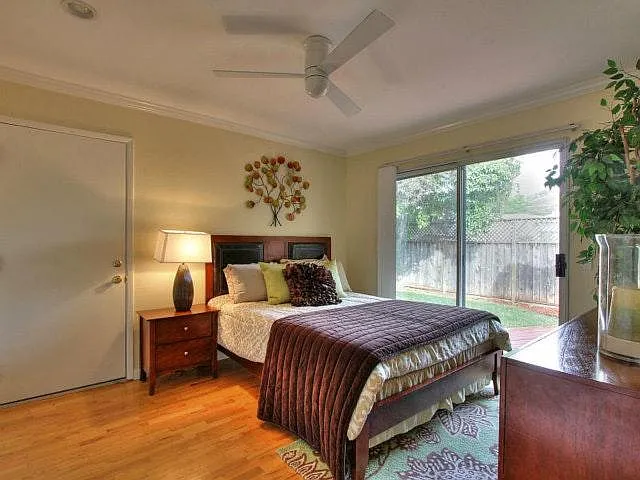 2 bed, 809 sqft, $2,950 — Photo 4