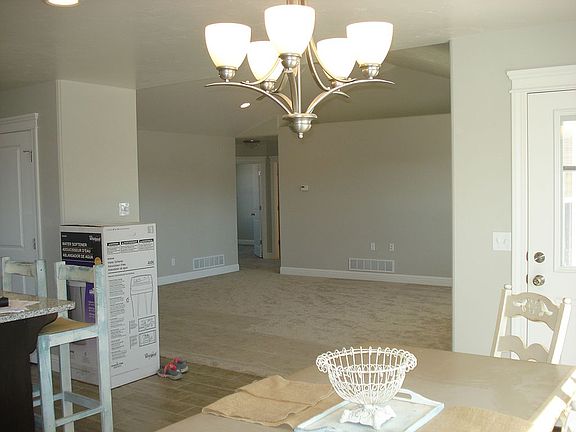 4th image of 5445 Jolyn Way