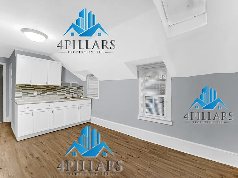 523 W Columbus Dr #2 — Photo 26
