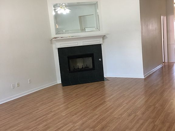 2nd image of 1418 Ross Dr