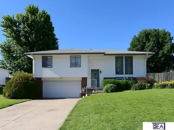 12811 Ogden St, Omaha, NE 68164