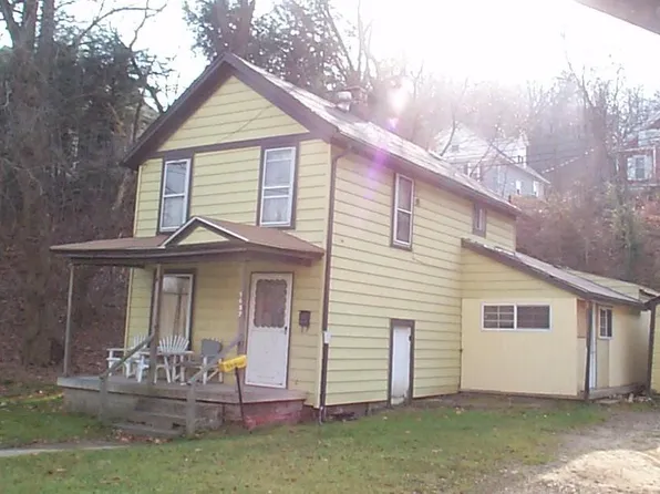 1437 New St, Franklin, PA 16323