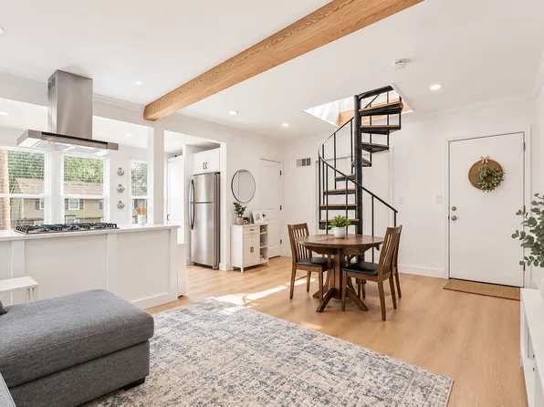 30 Aubrey St APT 3, Summit, NJ 07901
