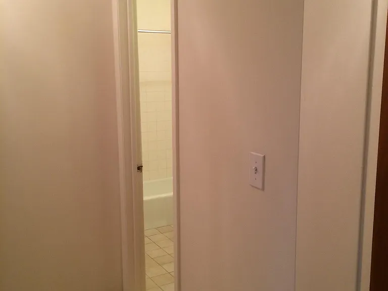 323 Center St — Photo 11