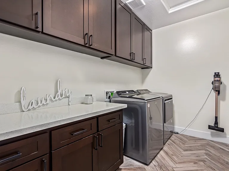 12152 W Winslow Ave — Photo 36