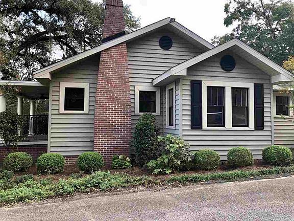 2nd image of 1206 N Duval St