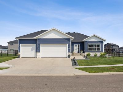 3037 Prairie Farms Cir S, Fargo, ND, 58104