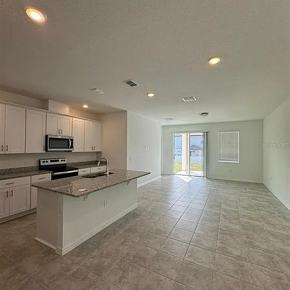 2297 Treasure Hill St — Photo 7