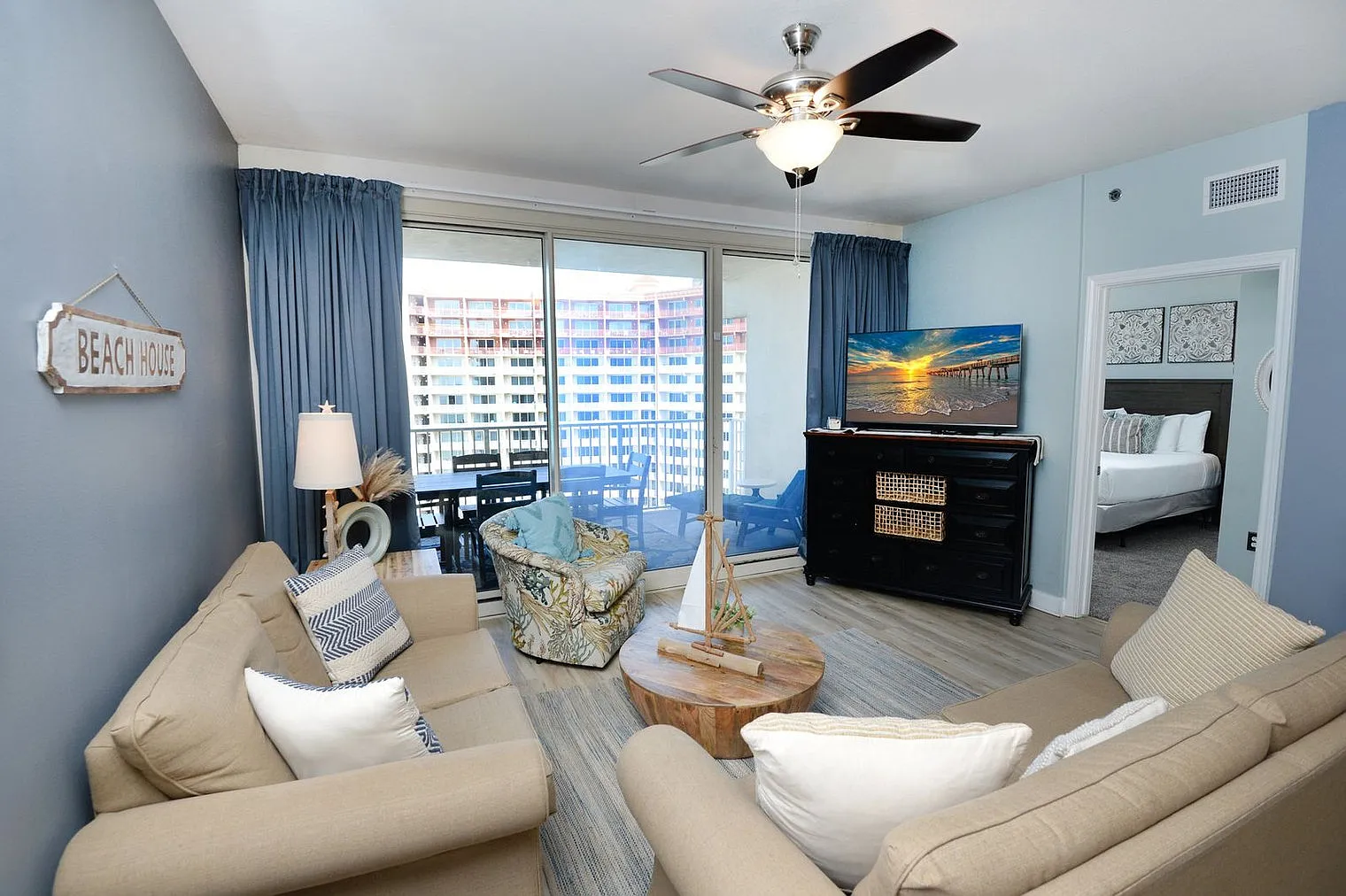 3 bed, 3.0 bath, 1528 sqft, $6,330 — Photo 1