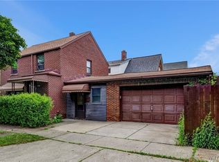 2104 Walnut Ave, Niagara Falls, NY 14301