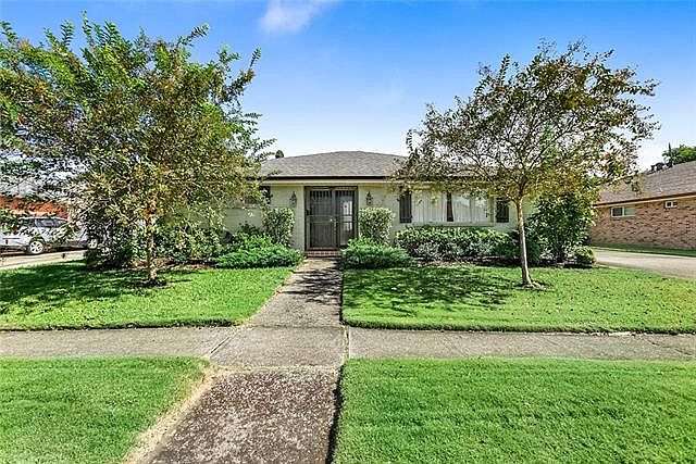 1st image of 2921 Clifford Dr