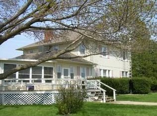 2111 Hoover Rd, Deer Grove, IL 61243