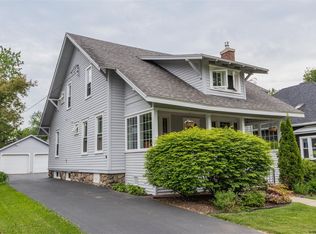38 S Park Dr, Gloversville, NY 12078