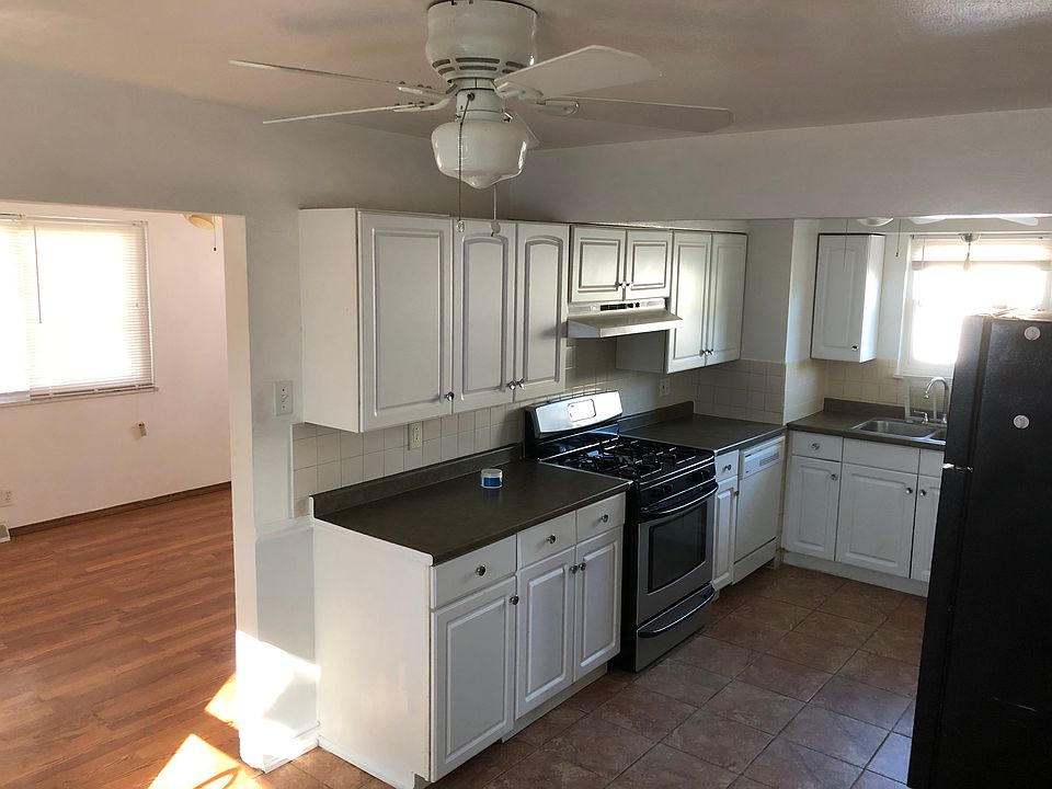 2nd image of 6902 Magnolia Ave