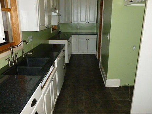 3rd image of 1839 Carroll Ave