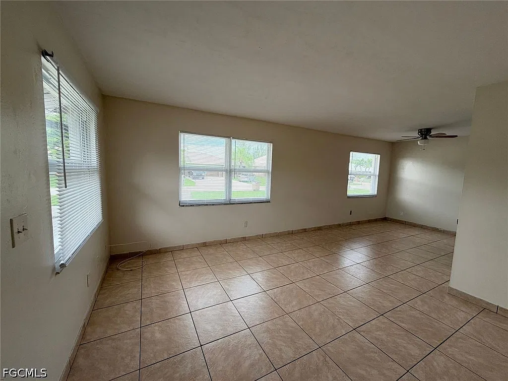 1 bed, 1.0 bath, 980 sqft, $995 — Photo 4