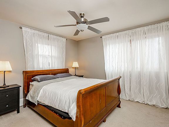 2nd image of 46065 Norton Ct