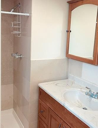 3rd image of 2821 Somerset Dr APT 311