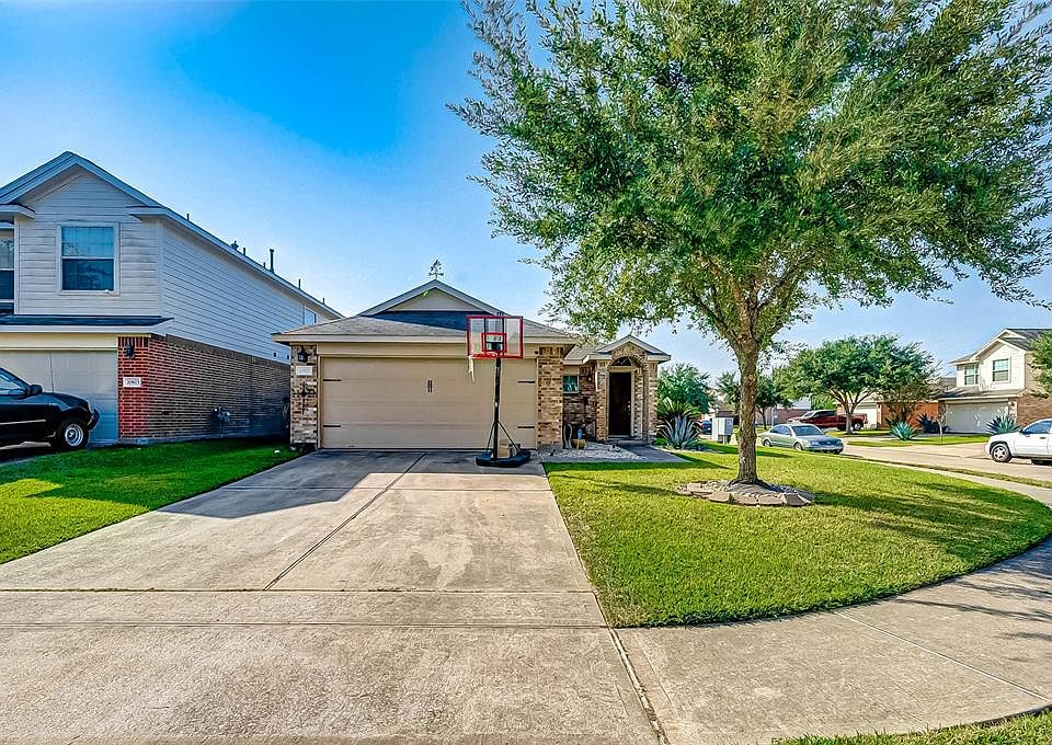 1st image of 20827 Indigo River Ln