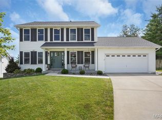 66 Walnutshade Ct, Saint Peters, MO 63376