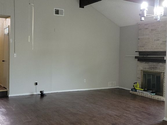 3rd image of 12719 Carvel Ln