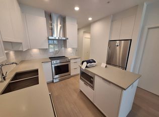 7123 11th Ave #1, Burnaby, BC V3N 0J6