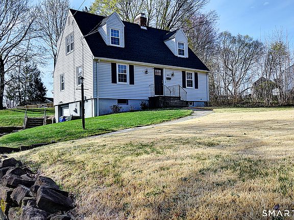 2nd image of 492 Maple Street
